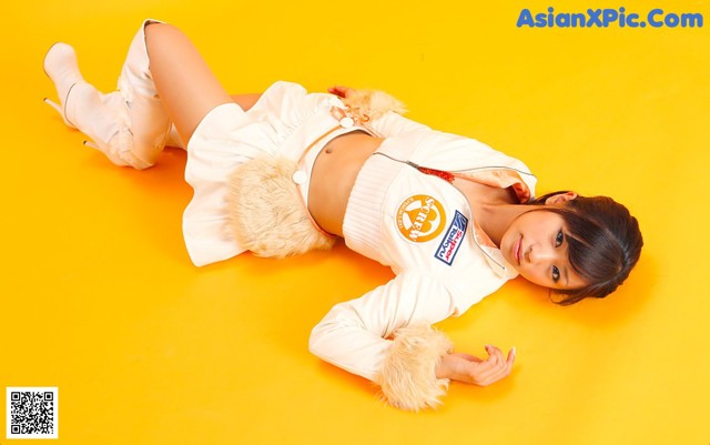 Hitomi Yasueda - Rain Modelos X